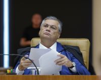 Flávio Dino cancela ida ao 'Gilmarpalooza' após sofrer fratura no pé