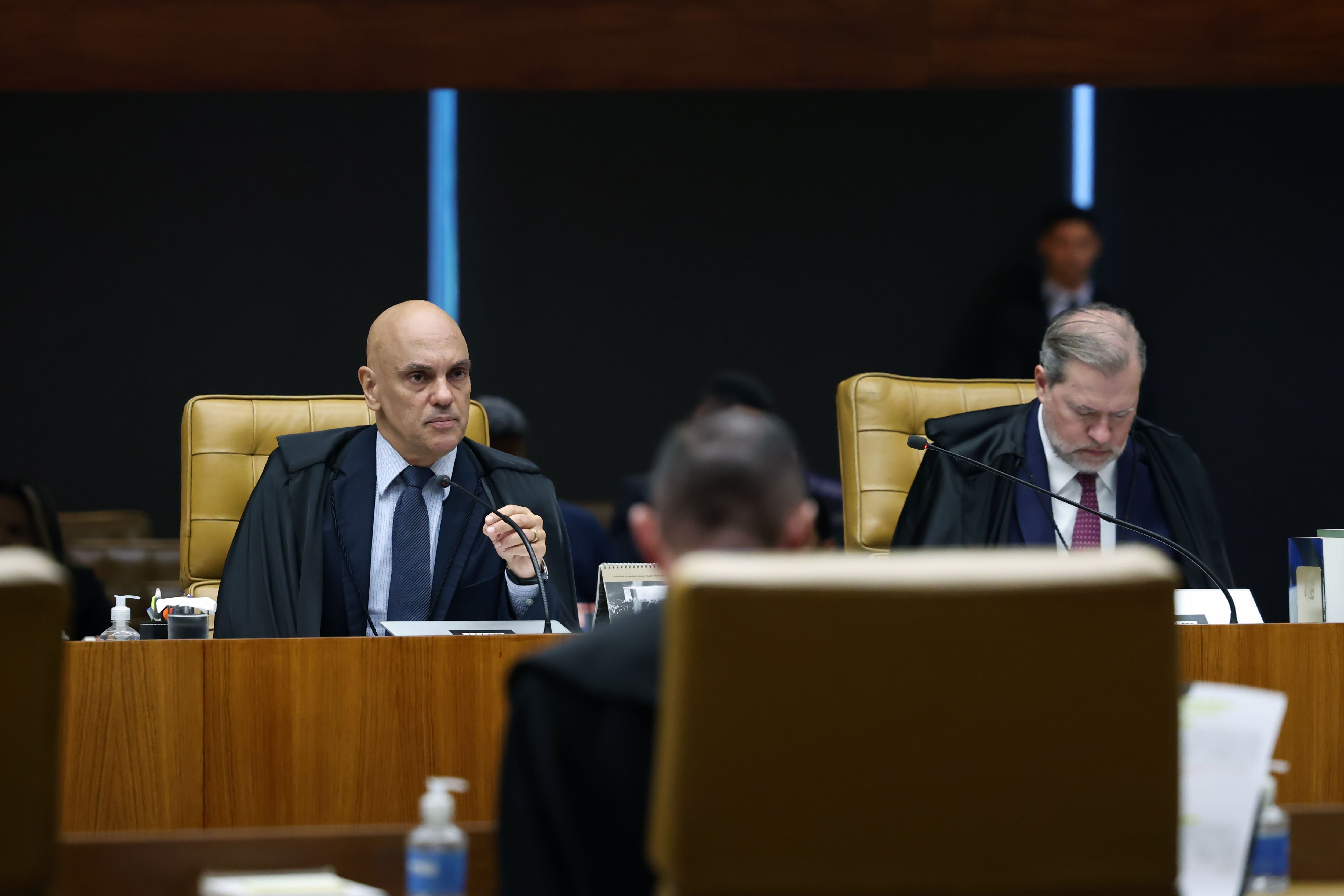 ministros-moraes-toffoli-plenario-stf