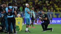 Com nova regra da Fifa, Japão marca contra Islândia com um a mais em campo