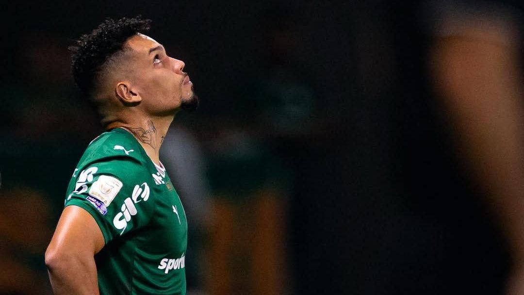 Veja quanto tempo Paulinho deve ficar fora do Palmeiras após nova lesão