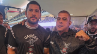 Poatan assiste a jogo do Corinthians na Libertadores: "A parada é sinistra"