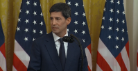 Kevin Warsh assume Fed diante de inflação e guerra; conheça o novo chair