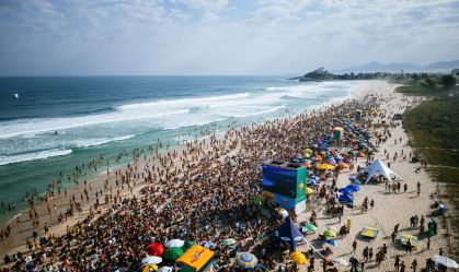 Praia de Saquarema durante a final do VIVO Rio Pro, etapa do Championship Tour da WSL, em 2024