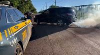 Vídeo: PRF apreende carro com dispositivo de fumaça para despistar viaturas