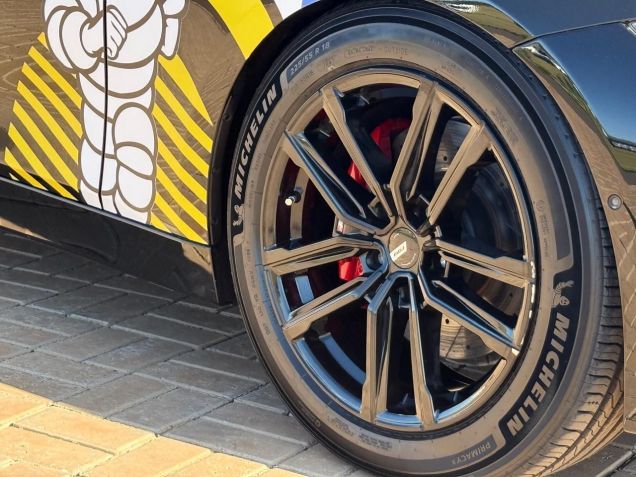 Pneu Michelin Primacy 5 • Rodrigo Barros/CNN Brasil