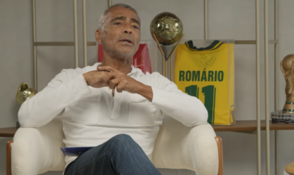 Romário em entrevista da Romário TV
