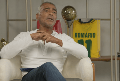 Romário diz que rasgaria contrato de Ancelotti: "Não tem como continuar"