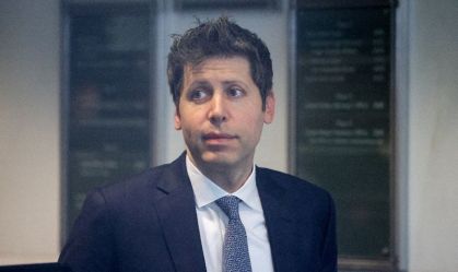 CEO da OpenAI, Sam Altman, em um tribunal federal em Oakland, Califórnia, em 12 de maio de 2026, dia do julgamento do processo de Elon Musk contra a OpenAI
