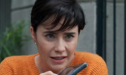 Samira é interpretada por Fernanda Vasconcellos em "Três Graças"