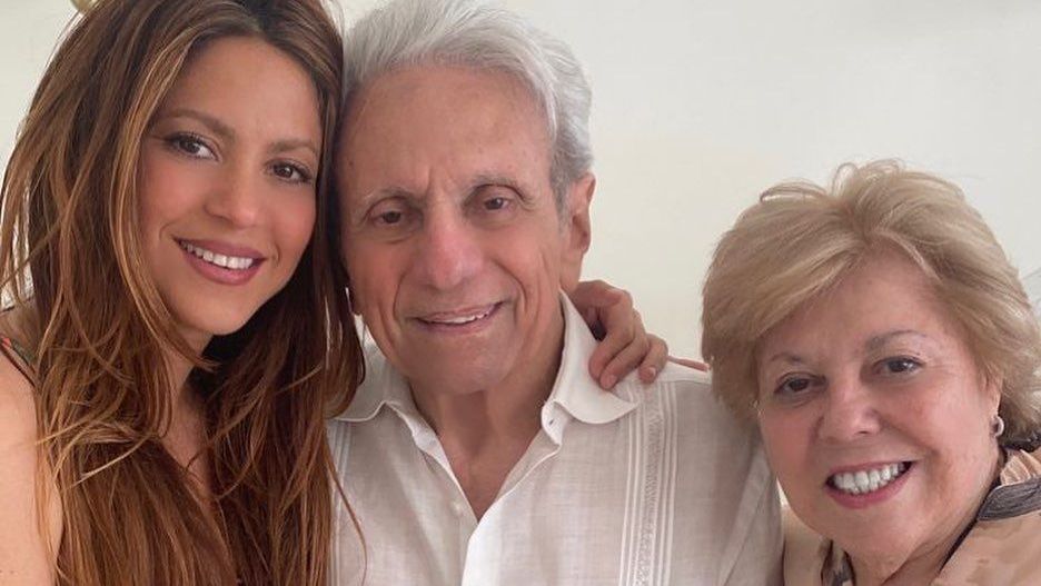Pai de Shakira foi internado na UTI horas antes de show, segundo revista