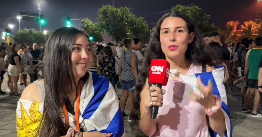 Fãs de Shakira falam sobre expectativa para o megashow em Copacabana • Flávio Ismerim/CNN Brasil