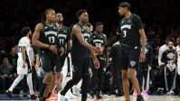 Edwards decide no fim, e Wolves empatam série com os Spurs