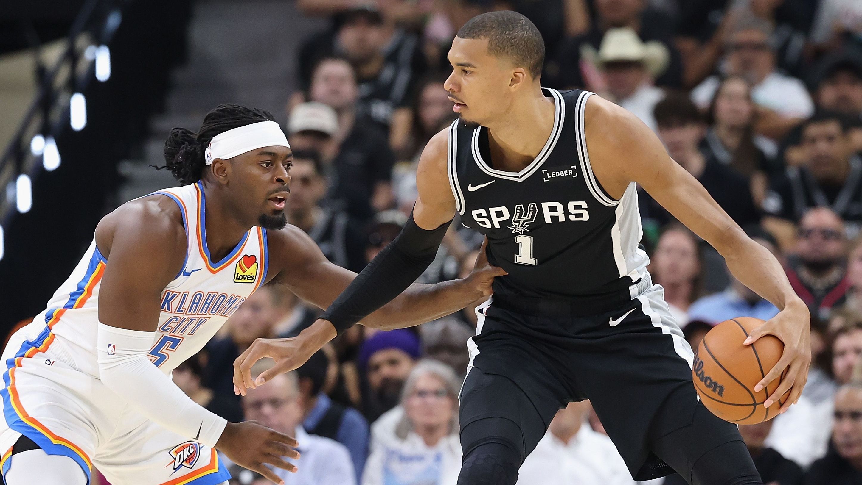 Duelo entre Oklahoma City Thunder e San Antonio Spurs, pela NBA
