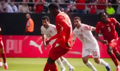 Breel Embolo em vitória da Suíça contra Jordânia