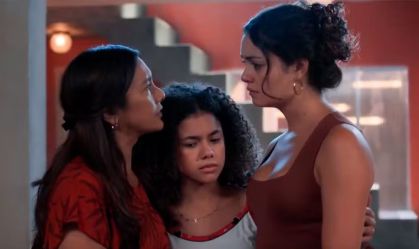 Lígia, Joélly e Gerluce em "Três Graças"