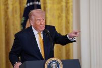 Trump diz que se reuniu com executivos da Chevron e da ExxonMobil