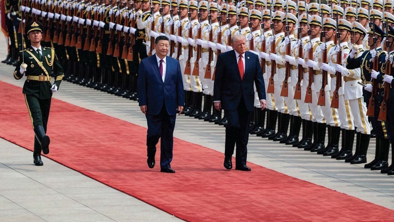 Donald Trump publica foto ao lado de Xi Jinping