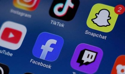 Aplicativos de mídia social em telefone celular