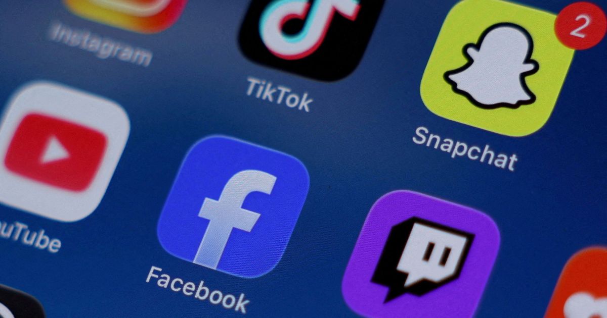 Meta e TikTok enfrentam audiência na Itália por danos a menores de idade