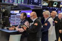 Wall Street sobe enquanto Trump se reúne para tomar decisão final sobre Irã