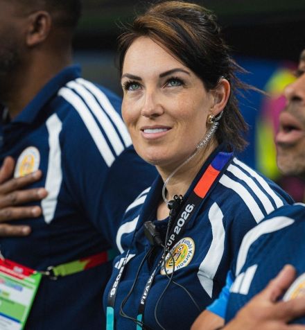 Suzanne Huurman, a única mulher a chefiar um departamento médico na Copa do Mundo de 2026 • Divulgação/Suzanne Huurman