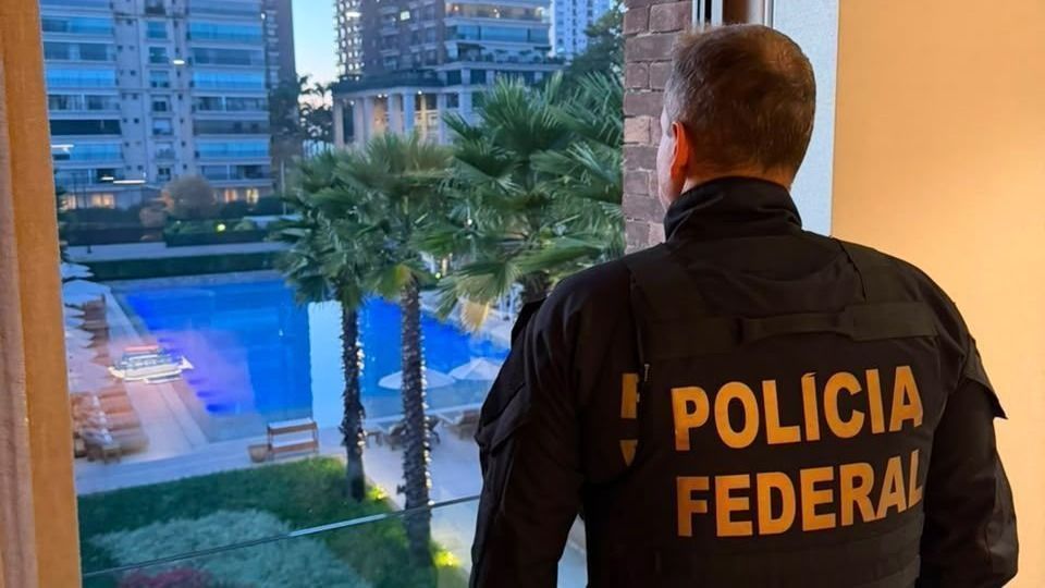 PF faz nova fase de operação sobre Master