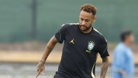 Com mudanças, Brasil enfrenta Haiti para mudar clima na Copa do Mundo