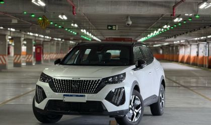 Novo Peugeot 2008 GT Hybrid
