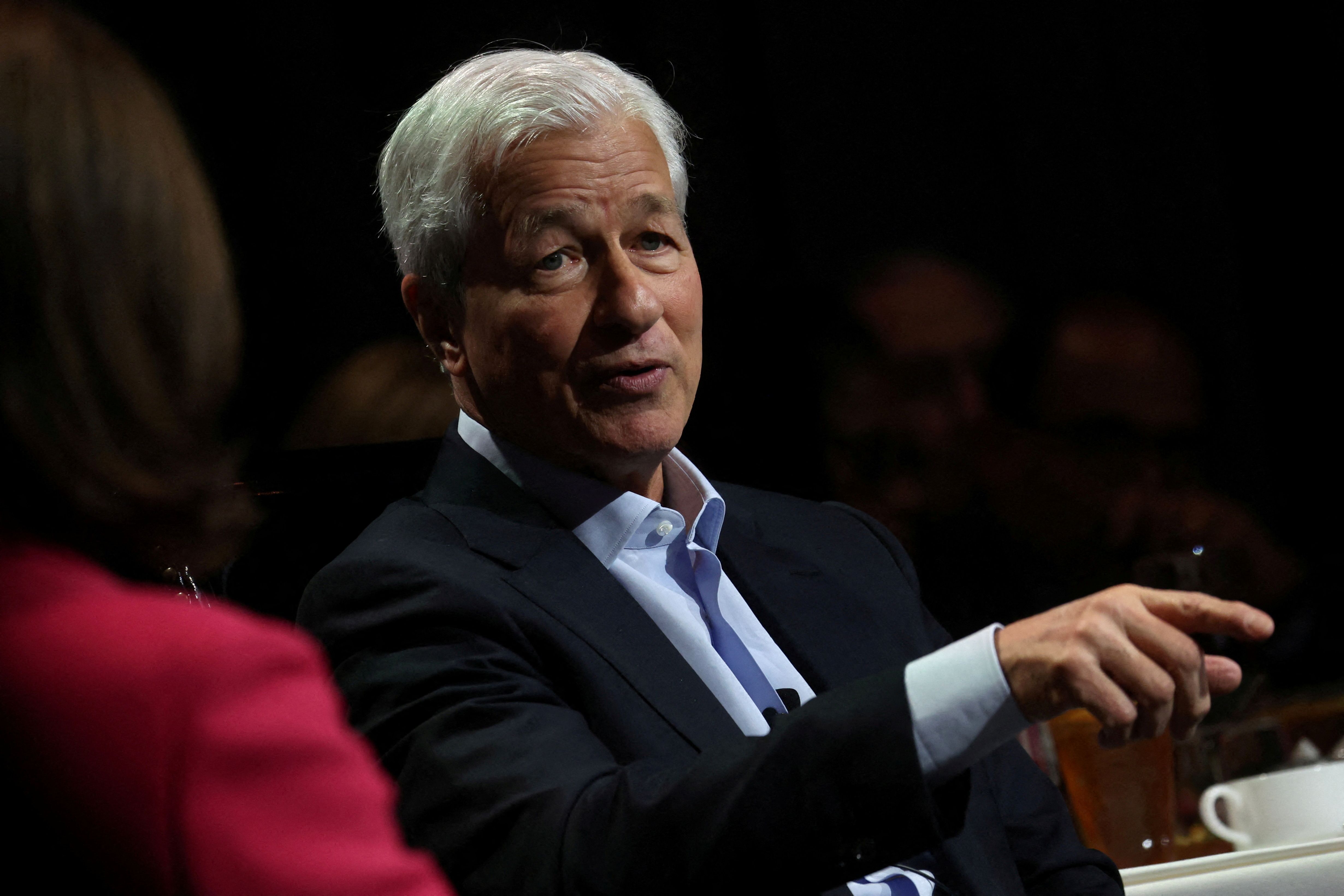 Jamie Dimon, presidente do conselho e CEO do JPMorgan Chase &amp; Co. discursa no Economic Club of New York, em Nova York, Estados Unidos