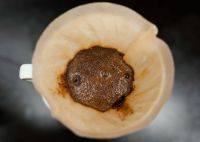 Coquetelaria premium impulsiona café na indústria de bebidas