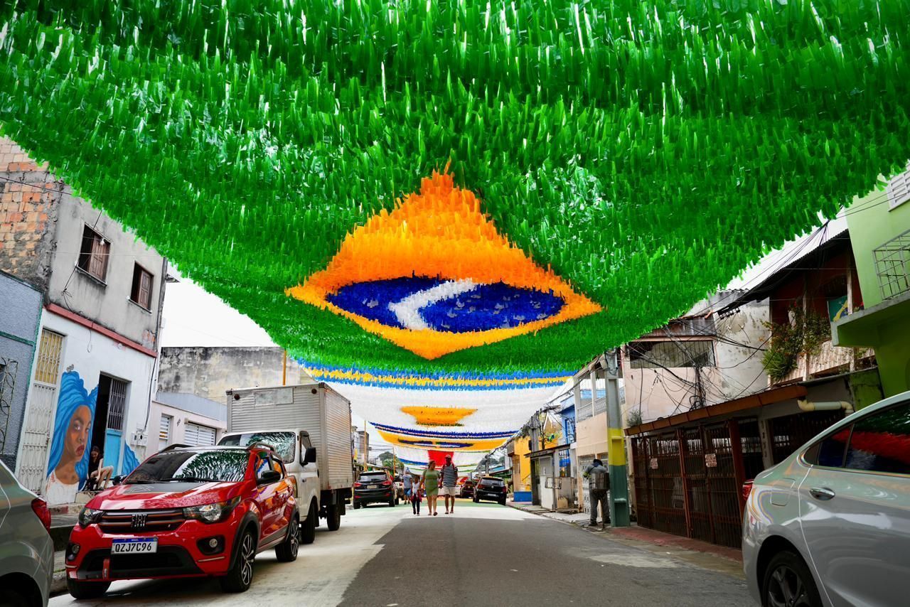Rua pintada em Manaus • Carlos Oliveira / Semcom