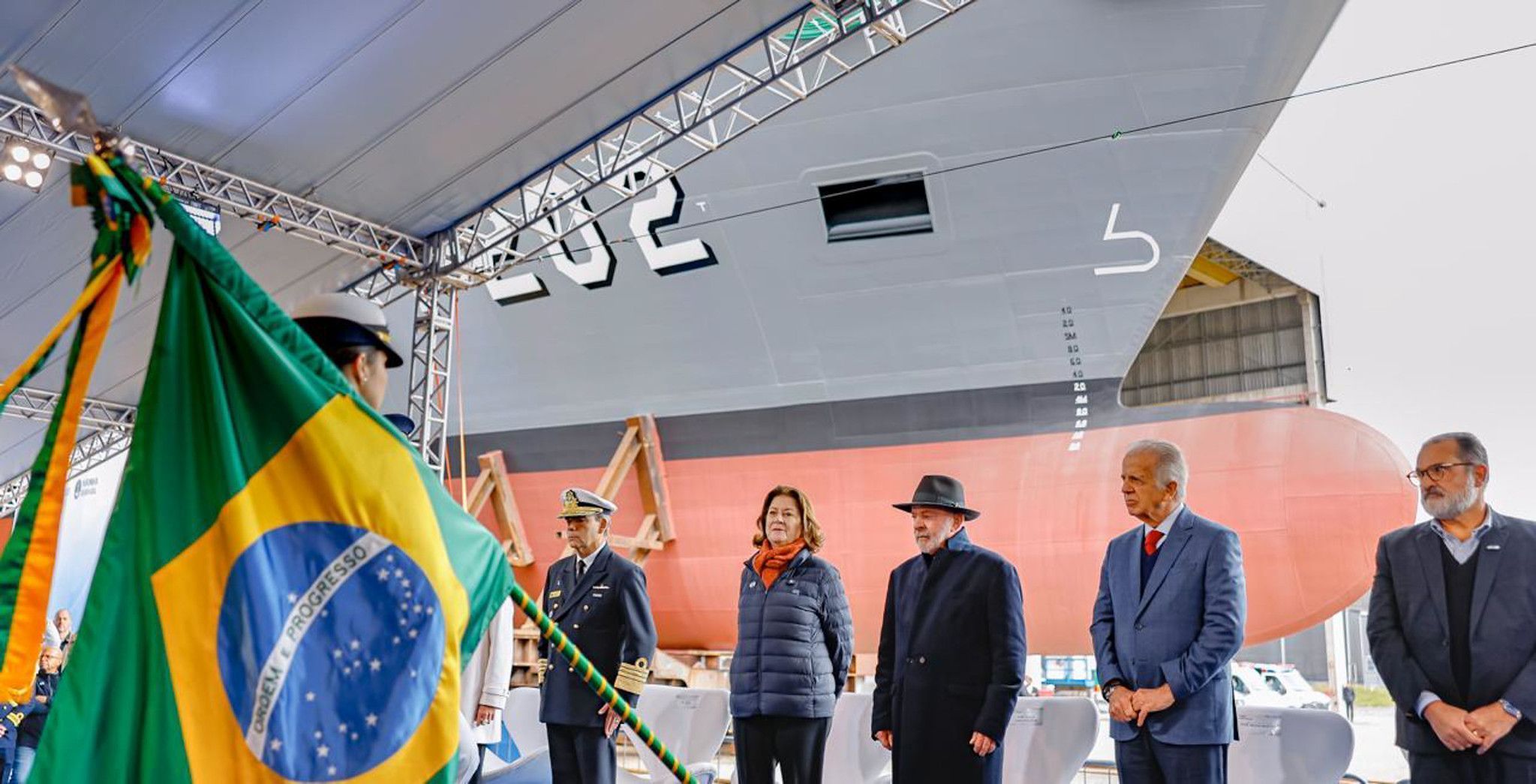 O presidente Luiz Inácio Lula da Silva (PT) durante o lançamento da Fragata "Cunha Moreira" em Itajaí (SC)
