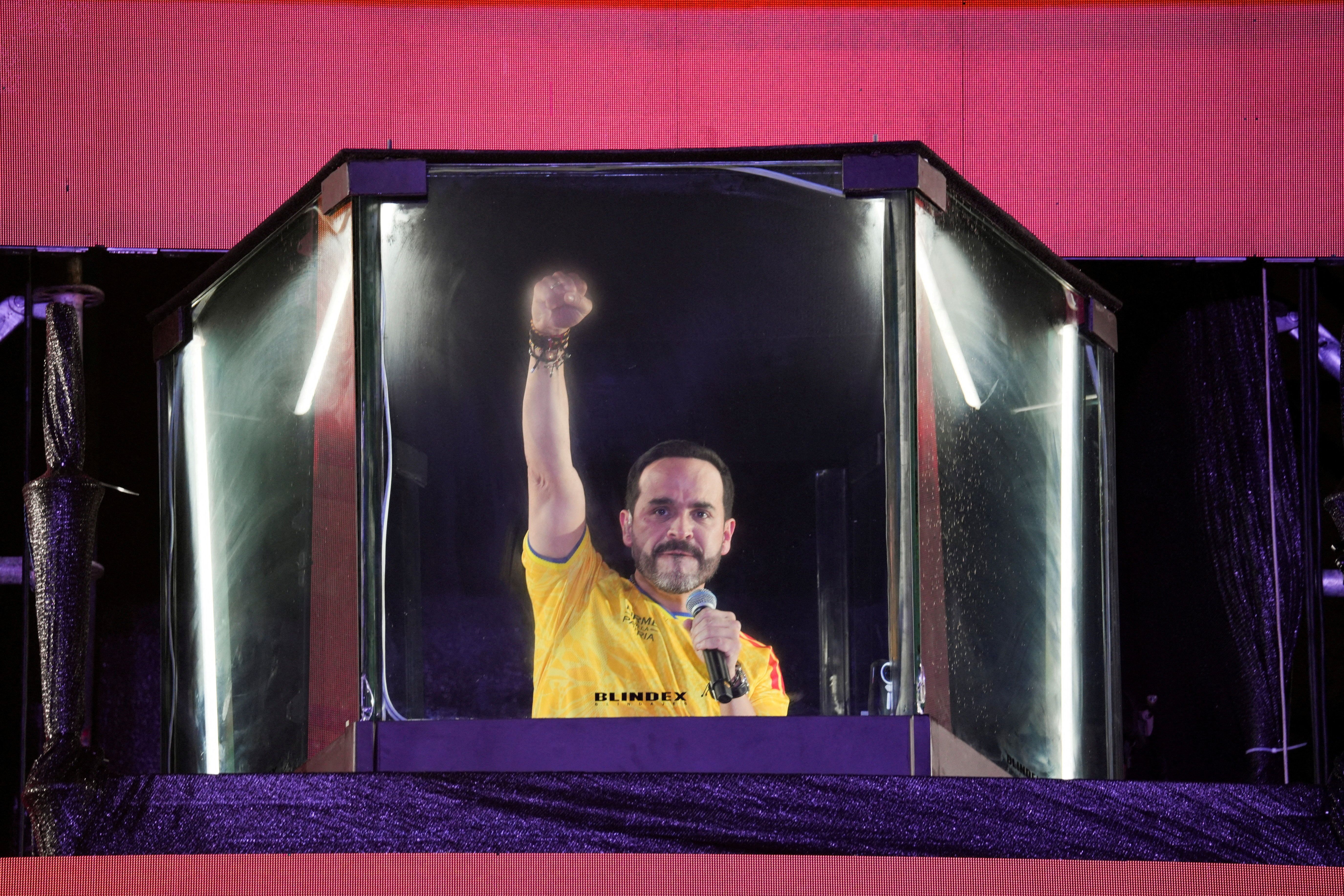 Abelardo De La Espriella celebra em Barranquilla