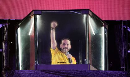 Abelardo De La Espriella celebra em Barranquilla