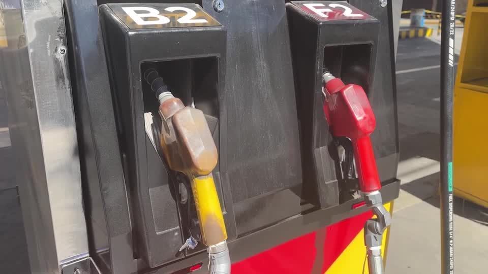 Bolivia fuel queues persist under state of emergency as Morales threatens power seizures