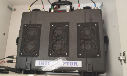 Imóvel armazenava 182 celulares e 42 alianças supostamente provenientes de roubos e furtos