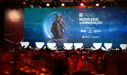 Evento CNN Talks - Nova Era da Mineração, mostra painel com o título