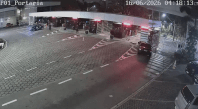 Vídeo: Mulher morre após colidir carro com muro de condomínio em Alphaville