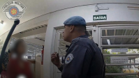Vídeo mostra PMs em escola de SP após pai reclamar de desenho de orixá