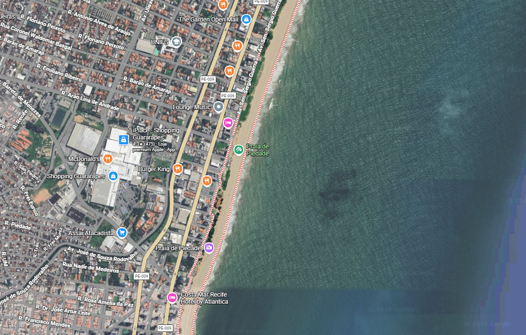Praia da Piedade, local de um dos incidentes envolvendo tubarão em Pernambuco • Google Maps