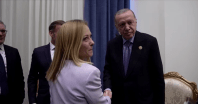 Primeira-ministra da Itália conversa com líderes do G7 sobre parar de fumar