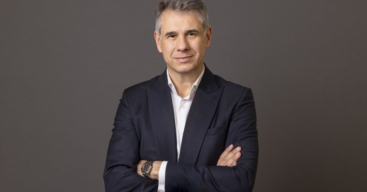 Eletrificação e conectividade redefinem o setor, diz CEO da VW