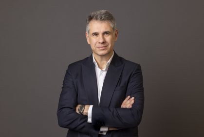 Eletrificação e conectividade redefinem o setor, diz CEO da VW