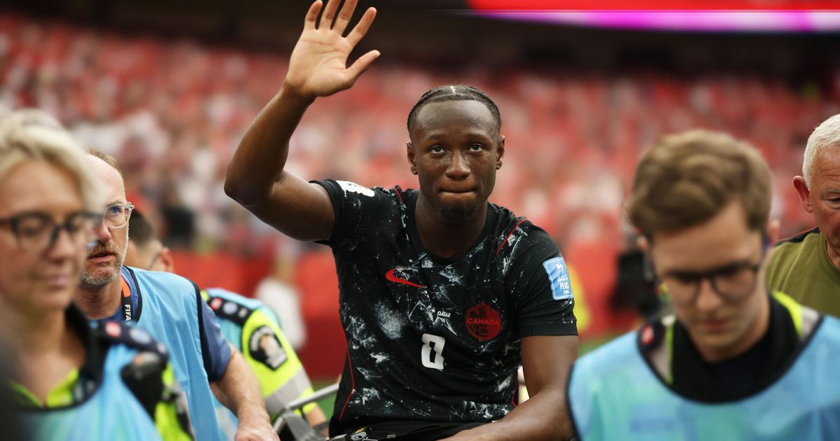 Após fratura, time de Koné, do Canadá, vai receber valor milionário da Fifa