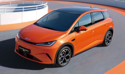 BYD Dolphin G DM-i híbrido plug-in chega primeiro à Europa