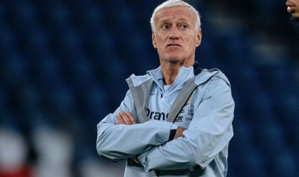 Imagem de destaque do post: Deschamps retorna à seleção francesa após morte da mãe durante a Copa