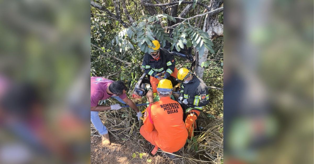 Pai e esposa morreram em acidente em Goiás; motorista sobreviveu por 3 dias
