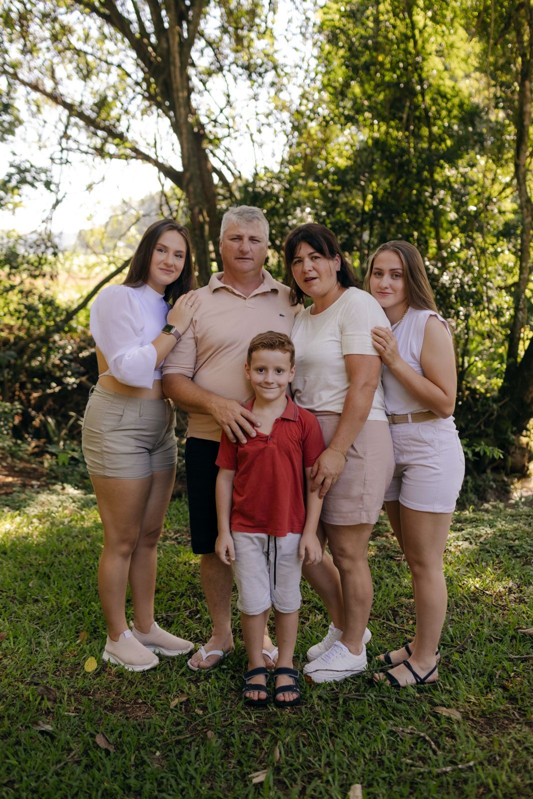 A produtora Thalia Alberici, ao lado da família, representa a nova geração do agronegócio catarinense • Divulgação • Divulgação