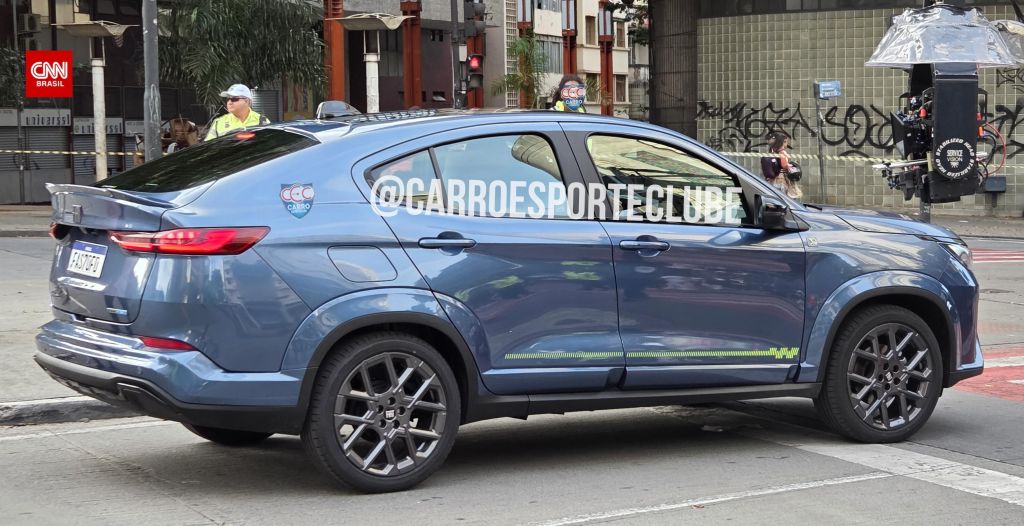 Fiat Fastback 2027 Edição 50 Anos flagrado em Belo Horizonte