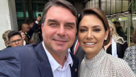 Pré-campanha de Flávio trata crise com Michelle como "arranhão"